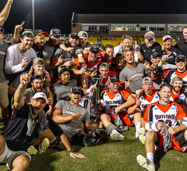 Outlaws celebrate victory
